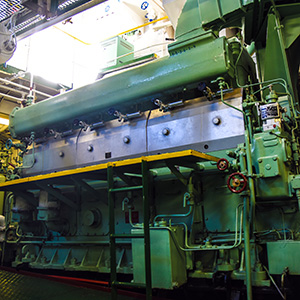 Lube and hydraulic oil filtration systems for marine equipment.