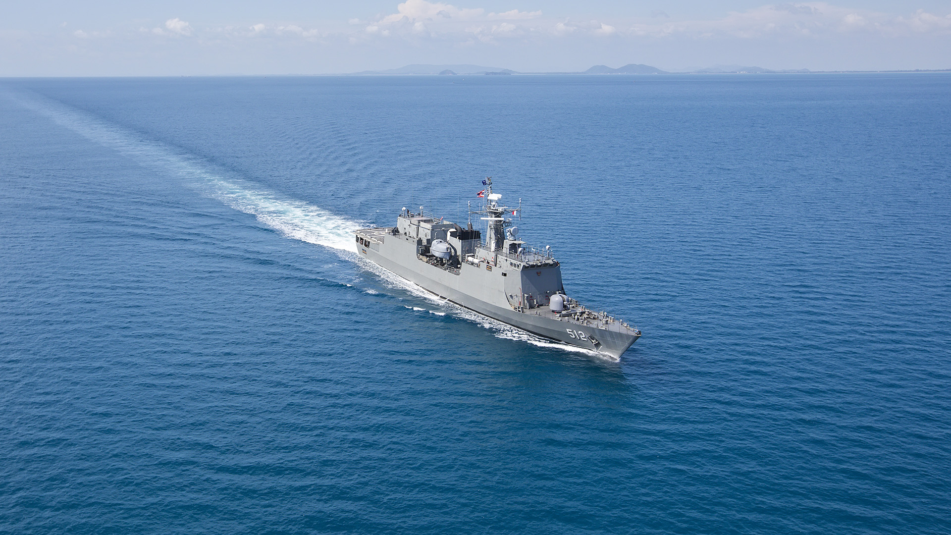 Marine environment with Kaydon Filtration solutions protecting vessels from saltwater exposure.